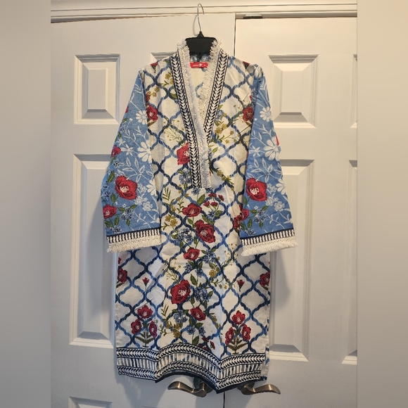 Shalwar Kameez - Picture 1 of 6